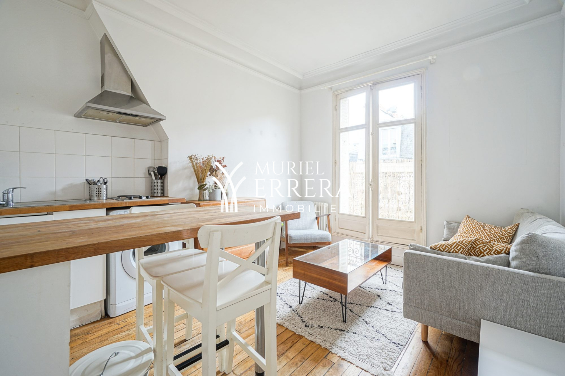 Un Petit Balcon sur les toits
