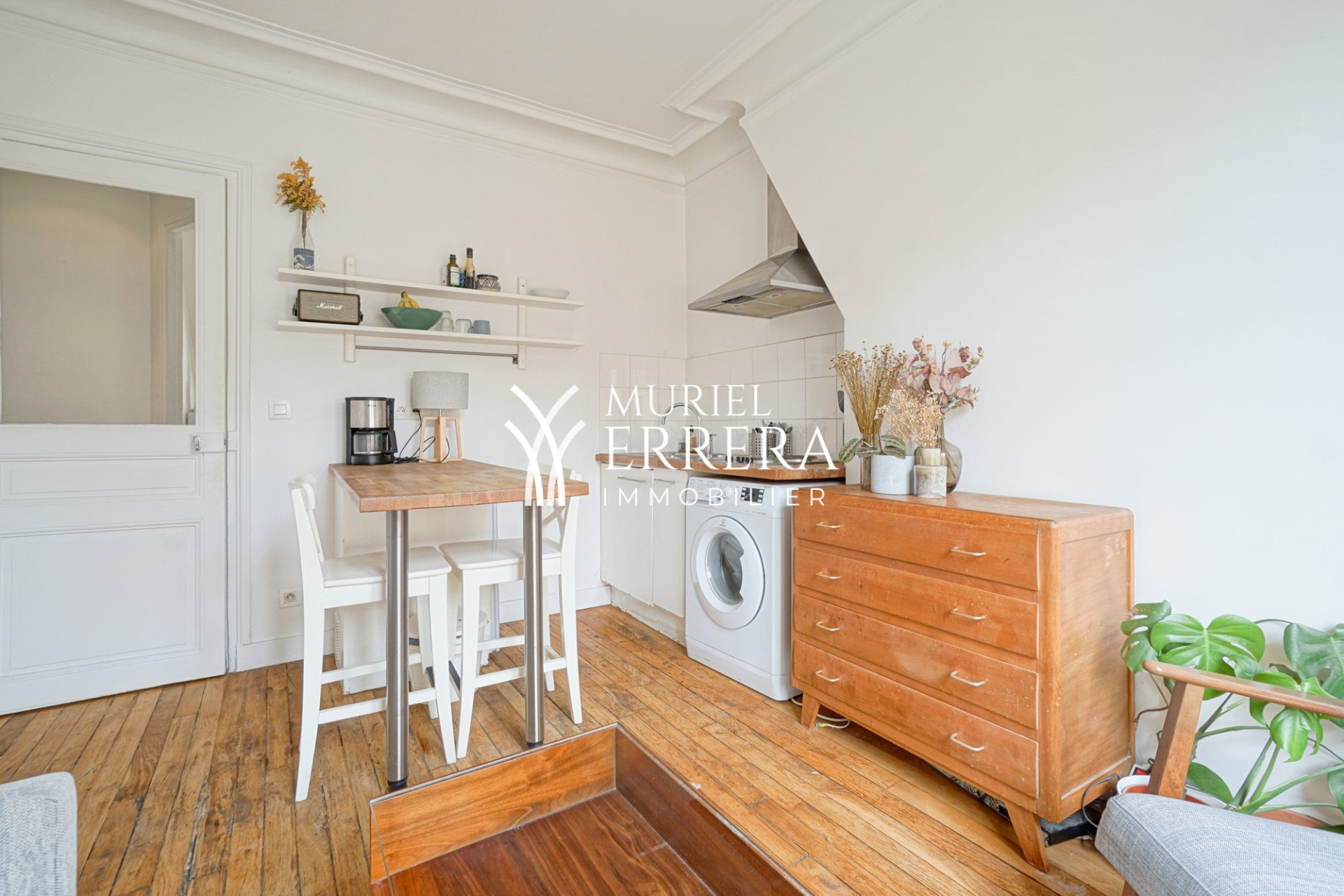 Un Petit Balcon sur les toits