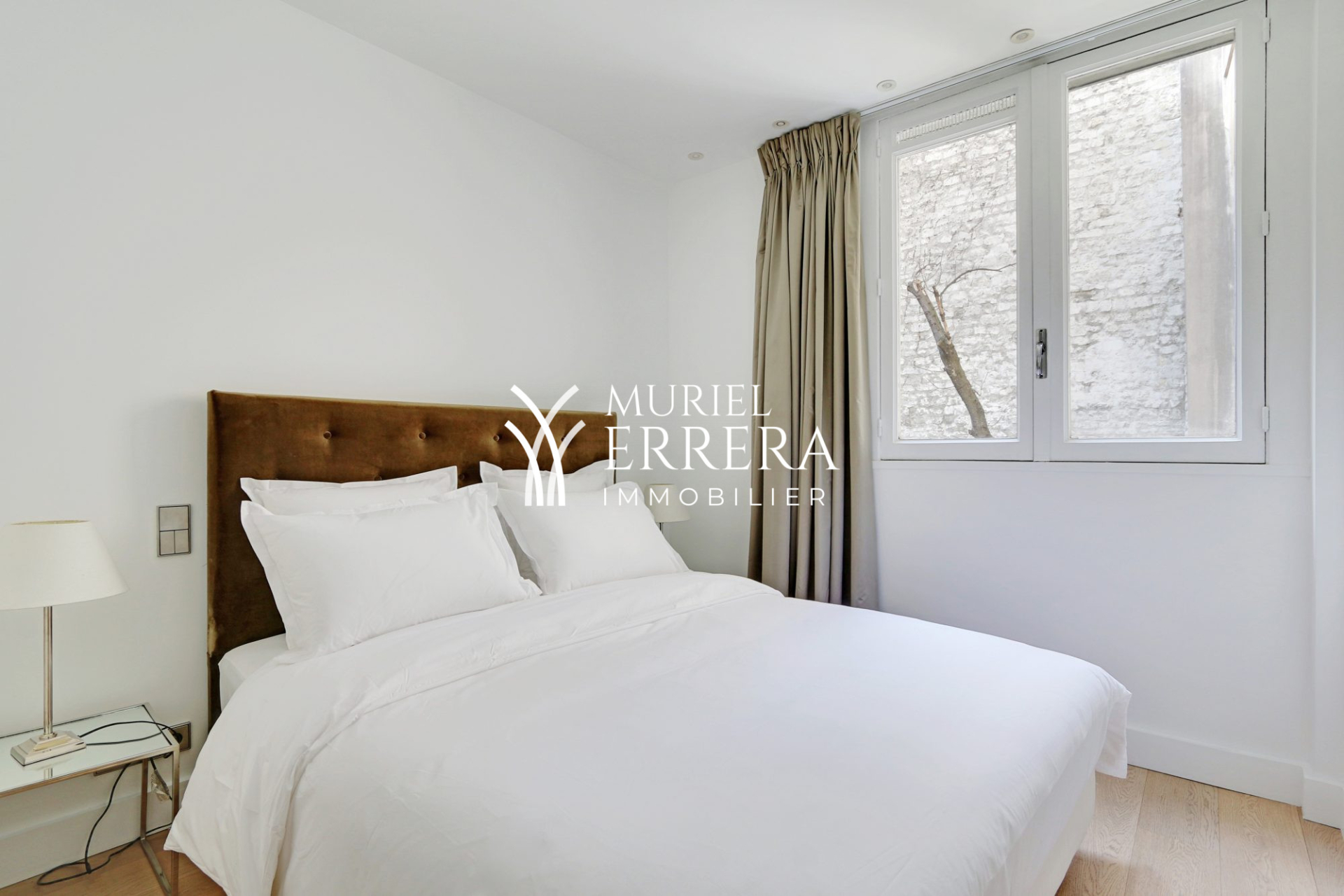 Location Avenue Montaigne